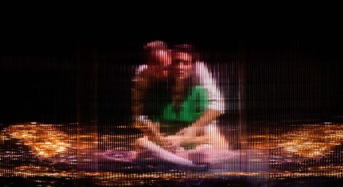 Laura Mariani crée « Ma foudre », incursion sur le territoire de l’érotomanie, bordé d’illusions. - Critique sortie Avignon / 2025 Avignon Avignon Off. Le 11. Avignon