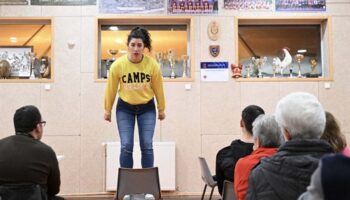 Marine Mane conçoit le solo « La Neige est blanche » de Béatrice Bienville, parcours initiatique d’une adolescente - Critique sortie Avignon / 2025 Avignon Avignon Off. Présence Pasteur