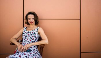 « Mon père, cet arabe » ou l’histoire ouvrière à travers celle du père de Linda Chaïb. - Critique sortie Avignon / 2025 Avignon Avignon Off. Théâtre Artéphile