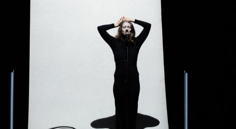 À la découverte de « Anne H. », fiction de Vern Thiessen mise en scène par Franck Berthier : Kady Duffy interprète l’épouse de Shakespeare avec beaucoup de classe - Critique sortie Avignon / 2025 Avignon Avignon Off. Présence Pasteur