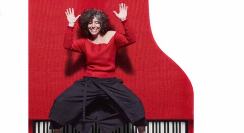 Une ode à la féminité par Macha Gharibian - Critique sortie Jazz / Musiques Paris L’Athénée Théâtre Louis Jouvet