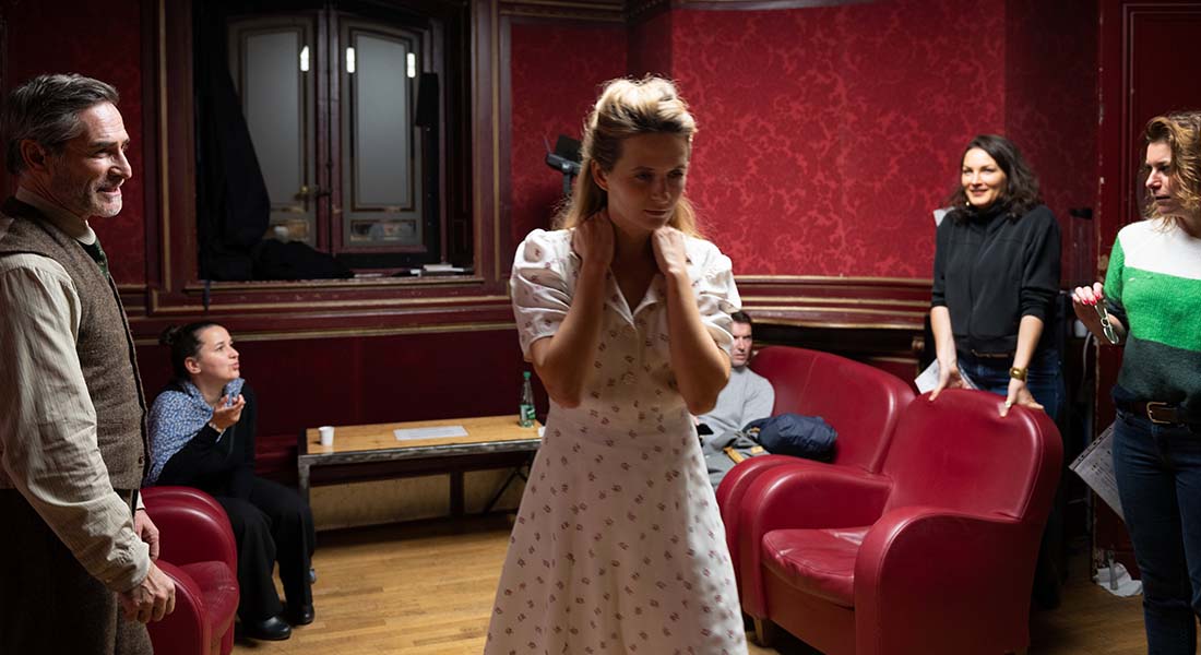 « Nous, les héros » : Clément Hervieu-Léger, poursuit son exploration du théâtre de Jean-Luc Lagarce - Critique sortie  Nice Théâtre national de Nice - Centre Dramatique National Nice Côte d’Azur