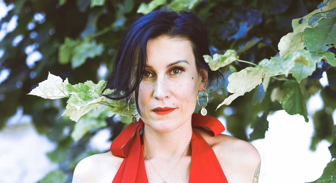 « La chair est triste » texte coup de poing de l’autrice Ovidie pour encourager les femmes à sortir des injonctions de l’hétérosexualité - Critique sortie Théâtre Paris Théâtre de l’Atelier