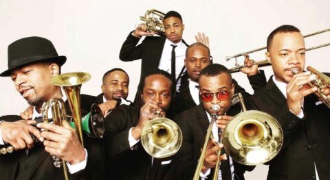 L’Hypnotic Brass Band fait toujours des étincelles - Critique sortie Jazz / Musiques Paris new morning