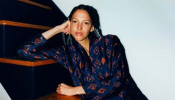 La harpiste et compositrice Nala Sinephro - Critique sortie Jazz / Musiques Boulogne-Billancourt La Seine Musicale