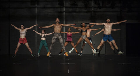 Le fascinant THE DOG DAYS ARE OVER de Jan Martins reprend la route - Critique sortie Danse Valence La Comédie de Valence