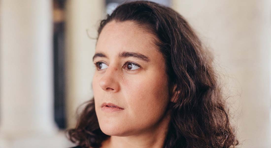 Iris Zerdoud présente « Les Aventures du trio de lumière », initiation des jeunes publics à Stockhausen - Critique sortie  Cergy Théâtre 95