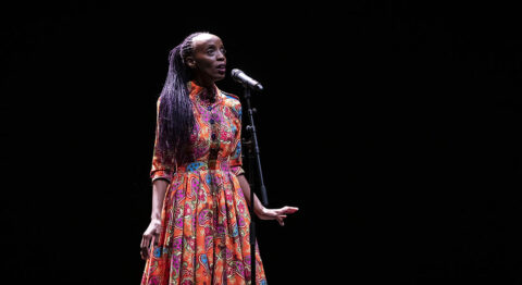 « Portrait de Rita » de Laurène Marx dit le monde tel qu’il est : raciste, sexiste, violent. Un théâtre de la parole vif et nécessaire - Critique sortie Théâtre Paris Théâtre Ouvert - Centre national des dramaturgies contemporaines