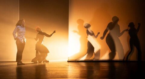 « Stuck » de Mounia Nassangar, le corps en résistance - Critique sortie Danse Saint-Quentin-en-Yvelines Théâtre de Saint-Quentin-en-Yvelines