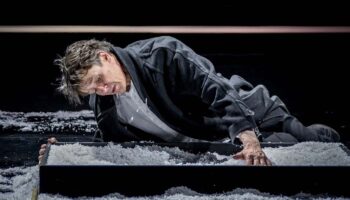 « Winterreise » de Schubert mis en scène par Deborah Warner - Critique sortie Classique / Opéra Paris Théâtre de l’Athénée