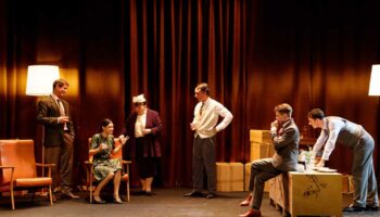 « La corde », un huis clos captivant, de la comédie policière au thriller philosophique - Critique sortie Théâtre Paris Studio Marigny