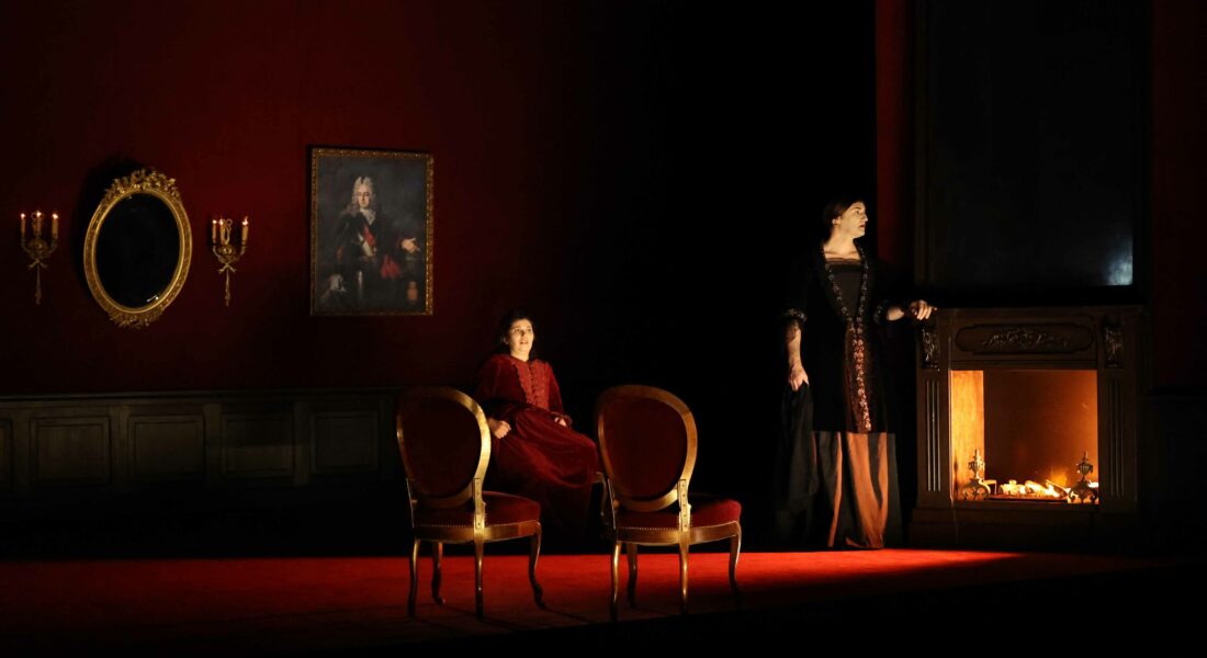 Muriel Mayette-Holtz reprend sa mise en scène limpide et radieuse de « Phèdre » - Critique sortie Théâtre Paris La Scala Paris