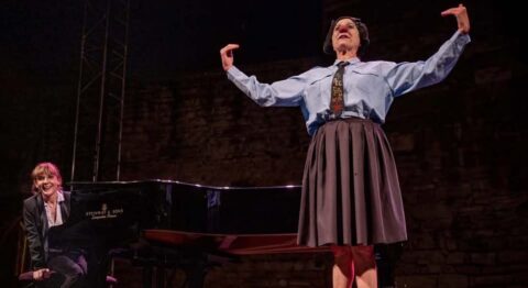 Emma la clown chante Anne Sylvestre : un vrai délice ! - Critique sortie Théâtre Paris Café de la Danse