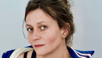 Julie Lerat-Gersant crée « 1729 Secondes », une histoire à suspense au plus près de vies blessées - Critique sortie  Vire Normandie Le Préau - Centre dramatique national de Normandie-Vire