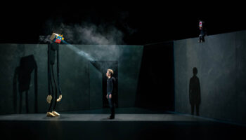 « Vers les métamorphoses » d’Étienne Saglio : splendeurs et troubles poétiques au-delà des mots - Critique sortie Théâtre Paris Théâtre du Rond-Point