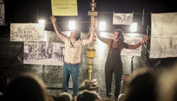 Avec « Nos assemblées » Elise Chateauret explore ce qui constitue un groupe, ce qui nous rassemble…. - Critique sortie Théâtre Paris _THEATRE SILVIA MONFORT