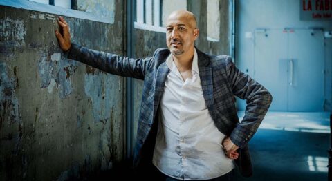 Nasser Djemaï récrée sa propre pièce « Vertiges », sur le quotidien d’un jeune homme transfuge de classe - Critique sortie Théâtre Ivry-sur-Seine Théâtre des Quartiers d’Ivry - Centre Dramatique National du Val-de-Marne