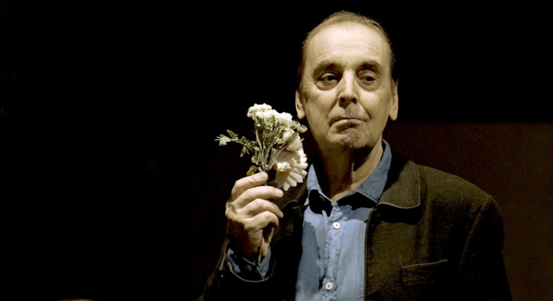 Anne-Marie Lazarini  met en scène « Le Monde extérieur » de Duras avec Michel Ouimet : un cheminement subtil et une belle qualité de présence - Critique sortie Théâtre Paris Théâtre Artistic Athévains