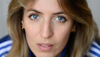 Dans « Médusée », Léna Bokobza-Brunet prend la parole pour dire son histoire - Critique sortie  Paris