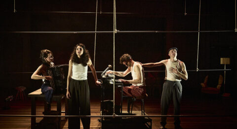 « Martin Eden » : Mélodie-Amy Wallet fait théâtre du roman de Jack London - Critique sortie Théâtre Villeurbanne TNP Villeurbanne