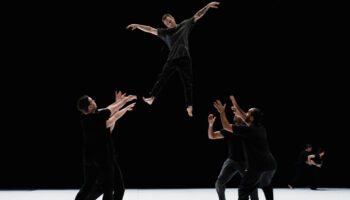 « Contre Nature » de Rachid Ouramdane aux frontières de la danse et de l’aérien - Critique sortie Danse Saint-Michel-sur-Orge EMC