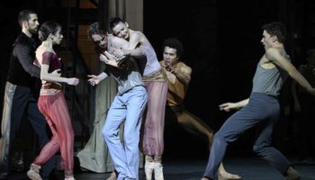 « Ma Bayadère » de Jean-Christophe Maillot, la matière humaine au cœur d’une œuvre très personnelle, à la fois sensible et virtuose - Critique sortie Danse Monaco Monaco Grimaldi Forum