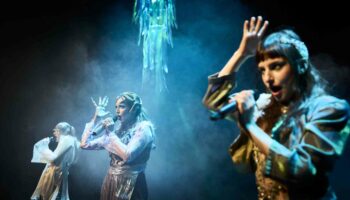 « Médusée », à Théâtre Ouvert : Léna Bokobza-Brunet trace un chemin pop de sororité - Critique sortie Théâtre Paris Théâtre ouvert