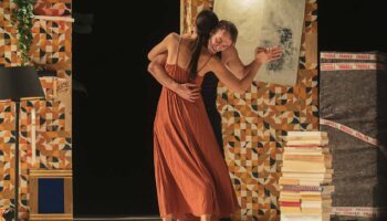 « Valse avec Wrondistilblegretralborilatausgavesosnoselchessou » de Marc Lacourt - Critique sortie Danse Cergy Points Communs