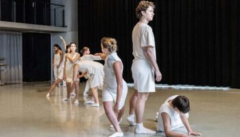 « Panorama Danse », de la danse contemporaine éclectique et virtuose - Critique sortie Danse Paris Chaillot Théâtre national de la Danse / CND