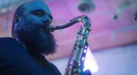 Le Massilia Sounds avec le saxophoniste Raphaël Imbert - Critique sortie Jazz Paris Cité de la Musique - Philharmonie de Paris