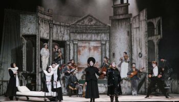 Pierre Lebon renoue avec l&rsquo;esprit baroque du masque anglais pour une mise en scène de Didon et Enée de Purcell, 100% féminin - Critique sortie Classique / Opéra Poissy Théâtre de Poissy