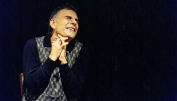 Saverio La Ruina reprend « Dissonorata » monologue multi-primé, qu’il a créé voici 20 ans - Critique sortie Théâtre 75007 Paris institut culturel italien