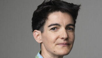 « Qui a peur de Lysistrata ? » Marie Dilasser écrit une pièce pour neuf interprètes sur les ruines de notre monde - Critique sortie Théâtre saint denis CDN Théâtre Gérard Philipe