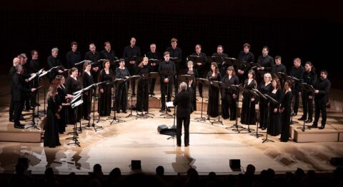 Pages chorales de Brahms et Schumann sous la direction de Kaspars Putniņš avec le choeur accentus - Critique sortie Classique / Opéra Boulogne-Billancourt Auditorium de La Seine Musicale