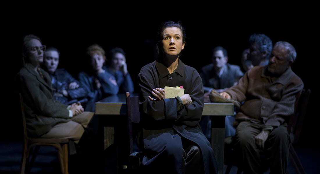 Brigitte Jaques-Wajeman porte à la scène l’immense roman « Vie et Destin » de Vassili Grossman, une pièce à l’écoute de la puissance des mots, de la puissance de la pensée - Critique sortie Théâtre Paris Théâtre des Abbesses