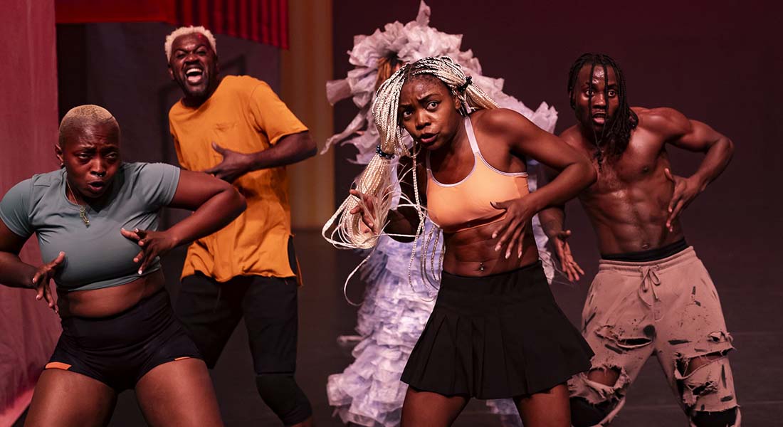 Première française de la création « Mbok’Elengi » de Jolie Ngemi - Critique sortie  Cergy-Pontoise Points communs - Nouvelle Scène nationale de Cergy-Pontoise et du Val d’Oise