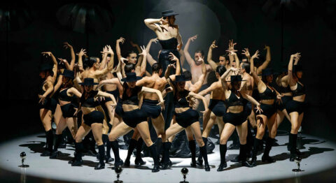 Marcos Morau arrive à Paris avec son flamboyant « Afanador » accompagné par le Ballet Nacional de España - Critique sortie Danse Paris Le Théâtre du Châtelet