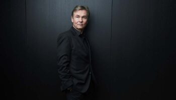 Esa-Pekka Salonen dirige l’Orchestre de Paris, un « long XXe siècle », de Debussy à… Salonen - Critique sortie Classique / Opéra Paris Philharmonie