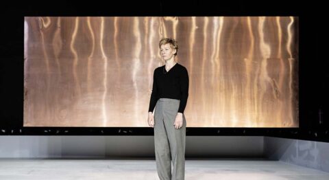 Sandra Hüller incarne « Hamlet » dans la version de Johan Simons - Critique sortie Théâtre Nanterre Théâtre Nanterre-Amandiers - Centre Dramatique National