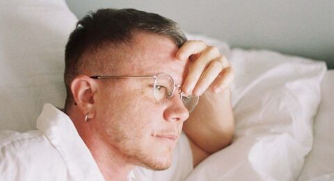 Océan présente « L&rsquo;Infiltré », spectacle en solo qui questionne toutes les normes hégémoniques - Critique sortie Théâtre Paris Les Plateaux Sauvages