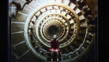 Pauline Bureau adapte le récit d’Adélaïde Bon : « Entre parenthèses » alerte sur les violences sexuelles sur mineurs - Critique sortie Théâtre Paris Théâtre de la Colline