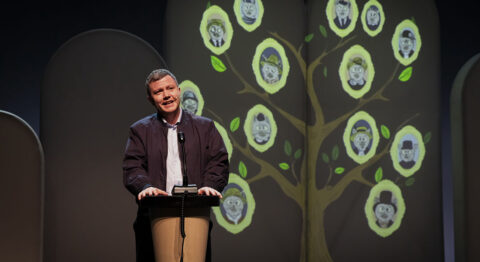 Dans « L’Infiltré », Océan déboulonne l’ordre blanc bourgeois patriarcal - Critique sortie Théâtre Paris Les Plateaux Sauvages