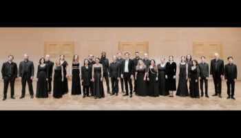 Les Métaboles de Léo Warynski propose un programme choral du XVIe au XXIe - Critique sortie Classique / Opéra Paris Auditorium du musée du Louvre