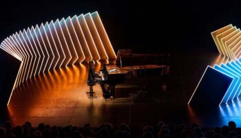 « Figures of Glass » avec Vanessa Wagner sur un concert scénographié - Critique sortie Classique / Opéra Paris Le Théâtre du Châtelet