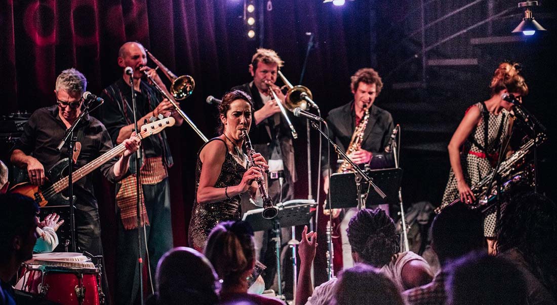 Cumbia Ya ! creuse le fertile sillon de la musique colombienne - Critique sortie Jazz / Musiques Paris Studio de l’Ermitage