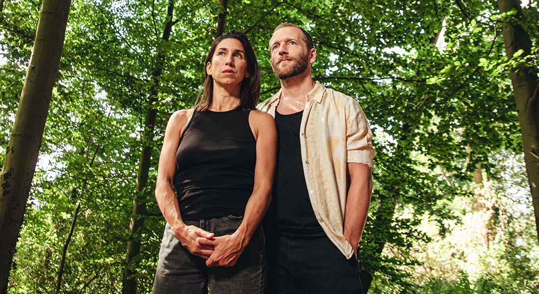 Florencia Demestri et Samuel Lefeuvre créent « Holobiontes », qui rend visibles l’interdépendance et la perméabilité des espèces - Critique sortie  Paris Théâtre de l’Aquarium