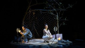 « Timber » de la Compagnie Still Life : les inconséquences tragi-comiques de l’homme contemporain - Critique sortie Théâtre Lyon Les Célestins – Théâtre de Lyon