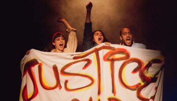 « Hchouma Blues » de Hicham Boutahar retrace la vie d’un jeune homme issu de l’immigration maghrébine entre violences policières et difficulté d’intégration - Critique sortie Avignon / 2026 Avignon Avignon Off. Théâtre des Carmes-André Benedetto