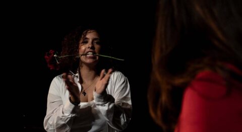« Andromak », une relecture contemporaine de Racine par Cyril Cotinaut aux côtés de la compagnie Kourtrajmé - Critique sortie Avignon / 2026 Avignon Avignon Off. Théâtre des Carmes-André Benedetto