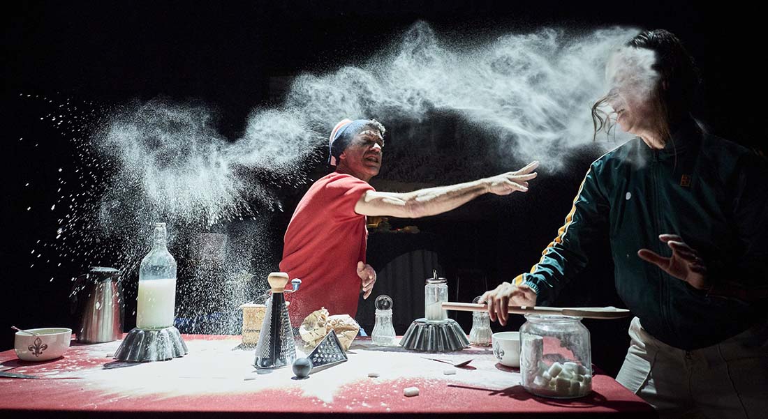 Bérangère Jannelle éclaire notre époque en revenant sur les premiers mois de la Révolution française dans « Brioches et révolution ! » - Critique sortie Avignon / 2026 Avignon Avignon Off. Théâtre du Train Bleu